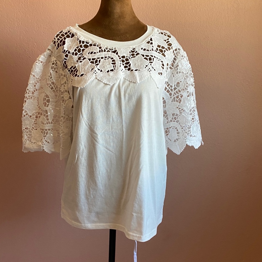ON 12th Chic White Lace Women's Blouse